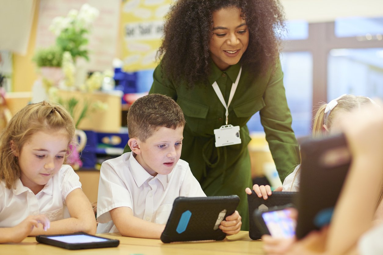 Legado do ensino remoto: tecnologia chegou à sala de aula, mas há